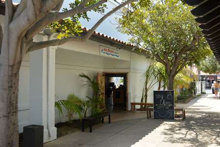 Mrs Olson's Coffee Hut in Oxnard at Channel Islands Harbor